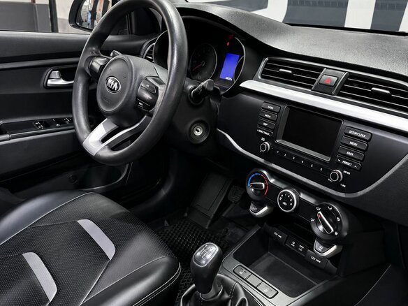 2018 Kia Rio IV, серый, 1219900 рублей - вид 8