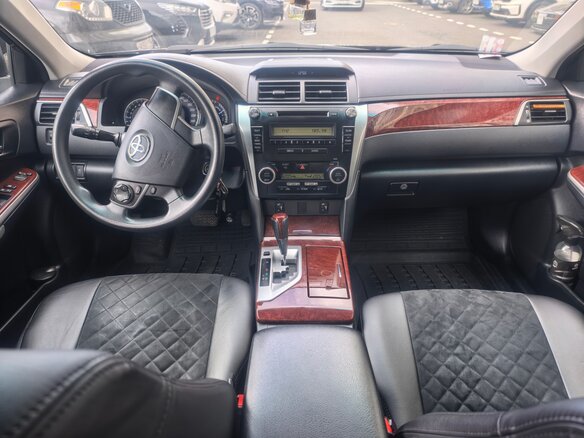 2013 Toyota Camry VII (XV50), чёрный, 1410000 рублей - вид 6