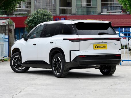 2026 Toyota bZ3X 58.3 kWh, белый, 3259000 рублей, вид 4
