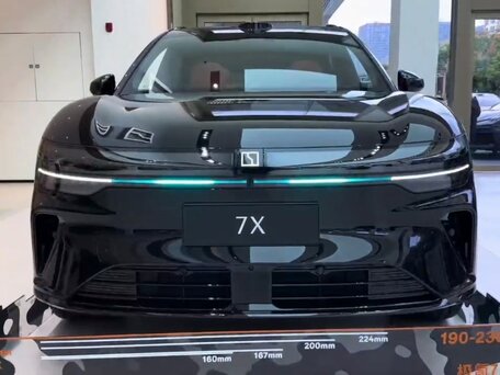 2026 Zeekr 7X I Рестайлинг, чёрный, 9350000 рублей, вид 2