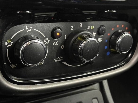 2014 Renault Duster I, коричневый, 920000 рублей - вид 16
