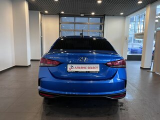 2021 Hyundai Solaris II Рестайлинг, синий, 1734000 рублей, вид 4
