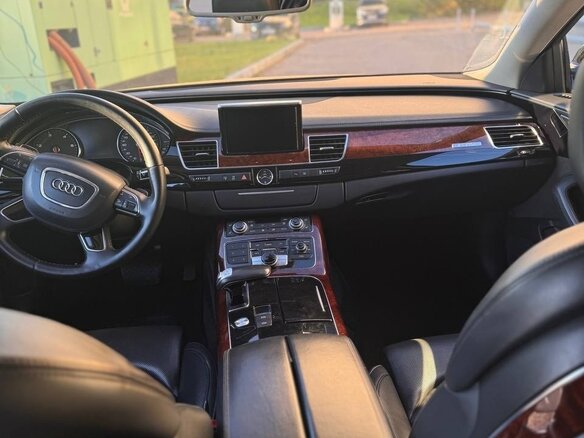 2011 Audi A8 Long III (D4), чёрный, 2600000 рублей - вид 4