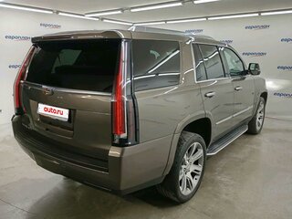 2016 Cadillac Escalade IV, коричневый, 3705400 рублей, вид 3