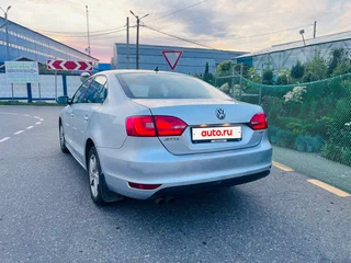 2013 Volkswagen Jetta VI, серый, 675000 рублей, вид 2