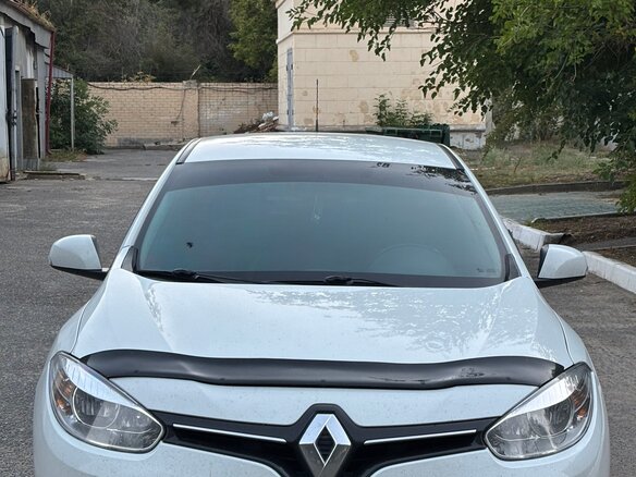 2014 Renault Fluence I Рестайлинг, белый, 530000 рублей