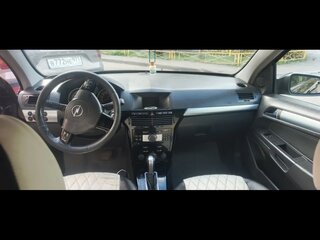 2008 Opel Astra H Рестайлинг, чёрный, 400000 рублей, вид 5