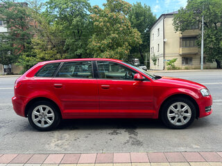 2012 Audi A3 II (8P) Рестайлинг 2, красный, 1100000 рублей, вид 2