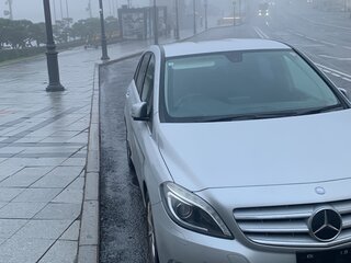 2013 Mercedes-Benz B-Класс 180 II (W246), серебристый, 1240000 рублей, вид 3
