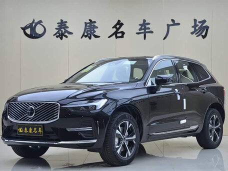 2025 Volvo XC60 II Рестайлинг 2, чёрный, 4811502 рублей, вид 1