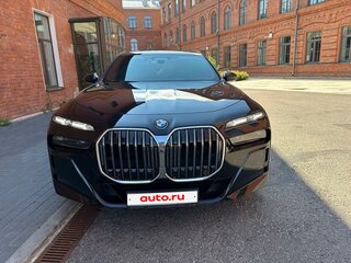 2022 BMW 7 серии 740i VII (G70), синий, 12000000 рублей, вид 2