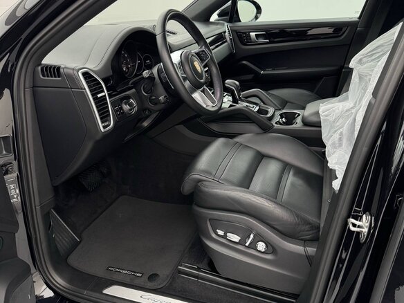 2020 Porsche Cayenne Coupé III, чёрный, 7850000 рублей - вид 8
