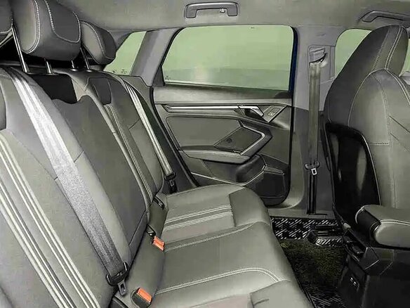 2022 Audi A3 Sportback 35 TFSI IV (8Y), синий, 1652161 рублей - вид 6