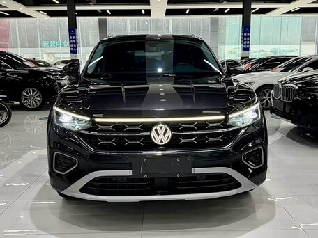 2023 Volkswagen Tayron I Рестайлинг, серый, 2660000 рублей, вид 3