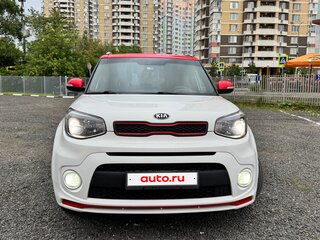 2018 Kia Soul II Рестайлинг, белый, 1700000 рублей, вид 1