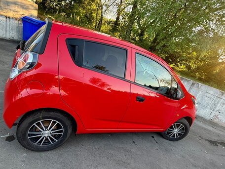 2012 Chevrolet Spark III, красный, 550000 рублей, вид 2