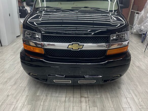 2013 Chevrolet Express II, чёрный, 4600000 рублей - вид 1