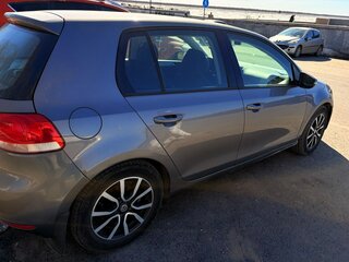 2012 Volkswagen Golf VI, серый, 599000 рублей, вид 4