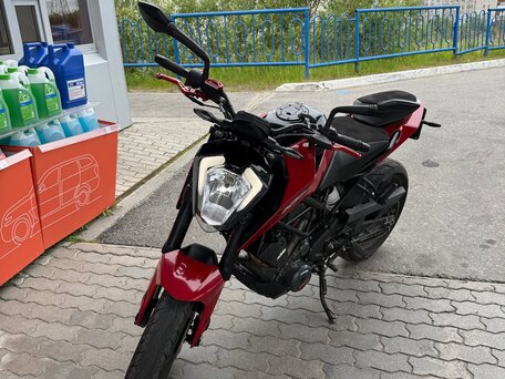 2017 KTM 250 Duke, красный, 245000 рублей, вид 3