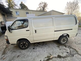 1998 Toyota HiAce H100, белый, 600000 рублей, вид 2