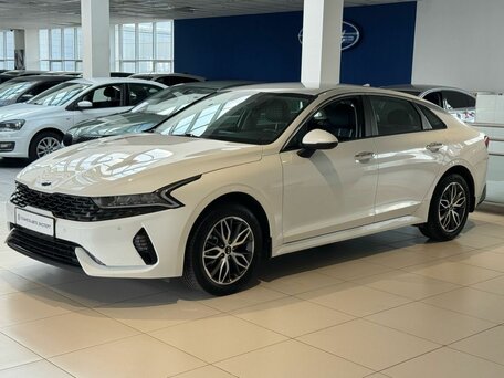 Kia K5 III