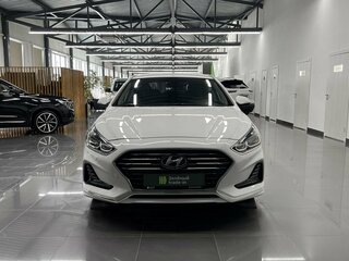 2018 Hyundai Sonata VII (LF) Рестайлинг, белый, 1620000 рублей, вид 3