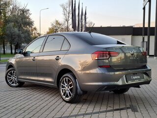 2021 Volkswagen Polo VI, серый, 1370000 рублей, вид 3