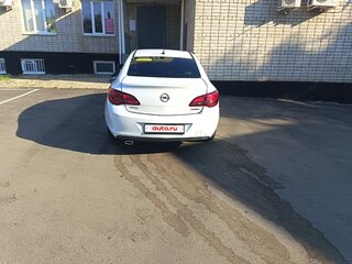 2014 Opel Astra J Рестайлинг, белый, 930000 рублей, вид 1