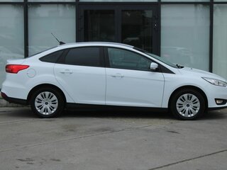 2018 Ford Focus III Рестайлинг, белый, 1285000 рублей, вид 4