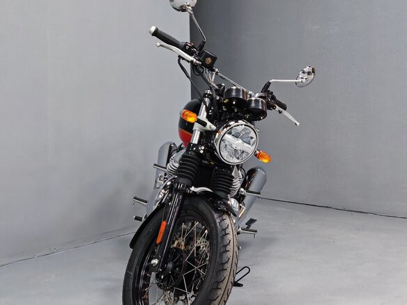 2025 Royal Enfield Interceptor, чёрный, 699000 рублей - вид 6