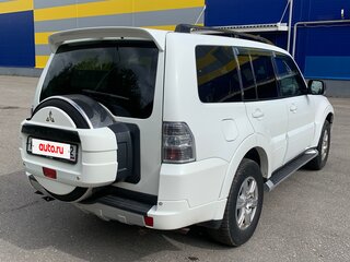 2012 Mitsubishi Pajero IV Рестайлинг 1, белый, 1500000 рублей, вид 3