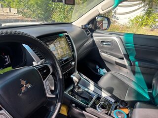 2023 Mitsubishi Montero Sport III Рестайлинг, белый, 4400000 рублей, вид 2