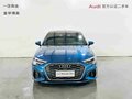 2022 Audi A3 Sportback 35 TFSI IV (8Y), синий, 1652161 рублей - вид 1