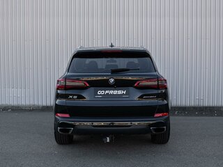 2019 BMW X5 30d IV (G05/G18), чёрный, 6399000 рублей, вид 4