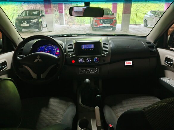 2007 Mitsubishi L200 IV, чёрный - вид 9