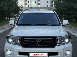 2013 Toyota Land Cruiser 200 Series Рестайлинг 1, белый, 4299000 рублей, вид 5