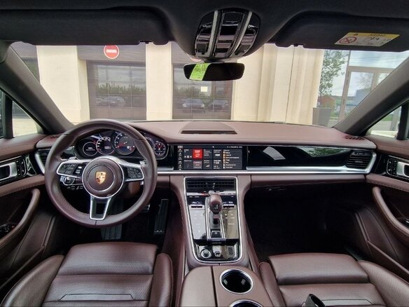2016 Porsche Panamera 4S Executive II, чёрный, 7500000 рублей - вид 3