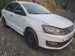 2018 Volkswagen Polo V Рестайлинг, белый, 620000 рублей, вид 2