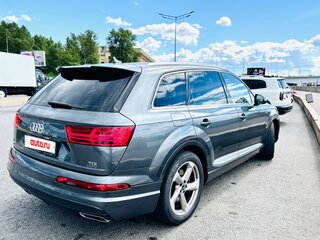 2016 Audi Q7 II (4M), серый, 4100000 рублей, вид 4