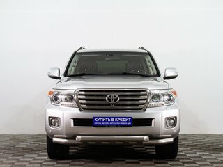 2012 Toyota Land Cruiser 200 Series Рестайлинг 1, серебристый, 3299000 рублей, вид 2