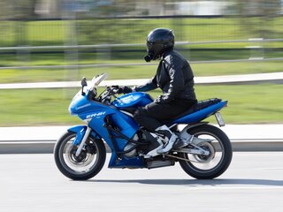 2007 Kawasaki ER-6F (Ninja 650R), синий, 350000 рублей, вид 1