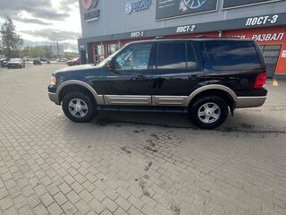2002 Ford Expedition II, чёрный, 820000 рублей, вид 2
