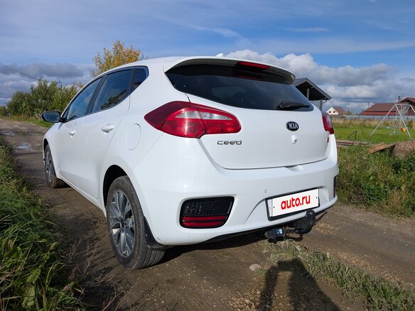 2018 Kia Ceed II Рестайлинг, белый, 1490000 рублей - вид 7