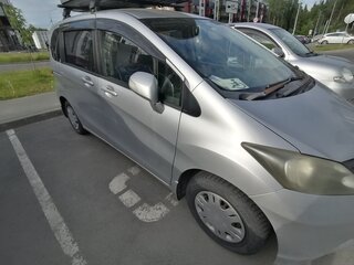 2010 Honda Freed I, серебристый, 855000 рублей, вид 4