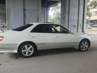 1998 Toyota Mark II VIII (X100), белый, 870000 рублей, вид 5