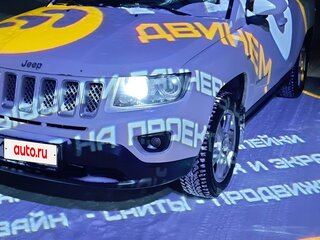 2013 Jeep Compass I Рестайлинг 2, белый, 1400000 рублей, вид 2