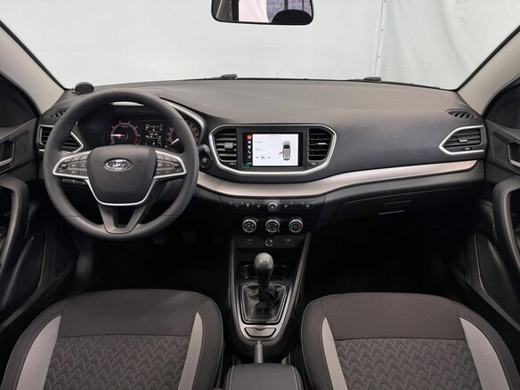 2026 Lada (ВАЗ) Vesta SW I Рестайлинг (NG), серебристый - вид 15