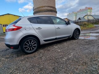 2011 Renault Megane III, серебристый, 570000 рублей, вид 4