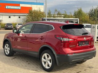 2020 Nissan Qashqai II Рестайлинг, красный, 2050000 рублей, вид 5