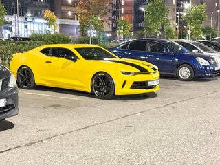2016 Chevrolet Camaro VI, жёлтый, 2650000 рублей, вид 4